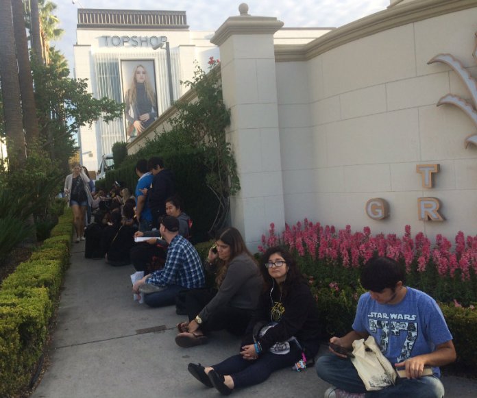 The line was so very painfully long even by 7:00a. I overheard a guard at The Grove saying there were around 400 people already by 9:00 a.m. Crazy!